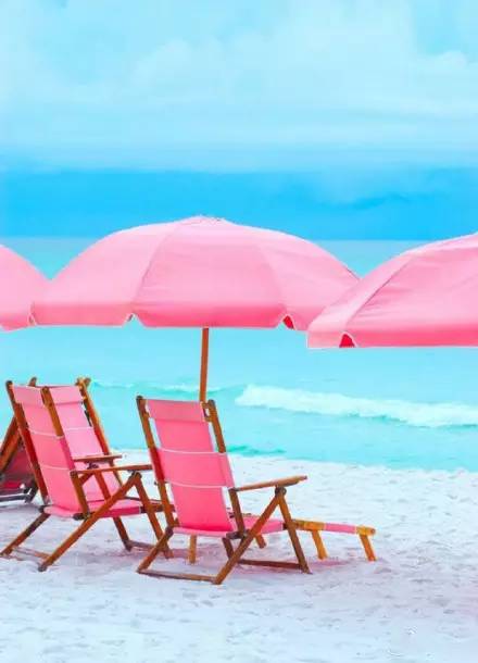 粉色沙灘躺椅