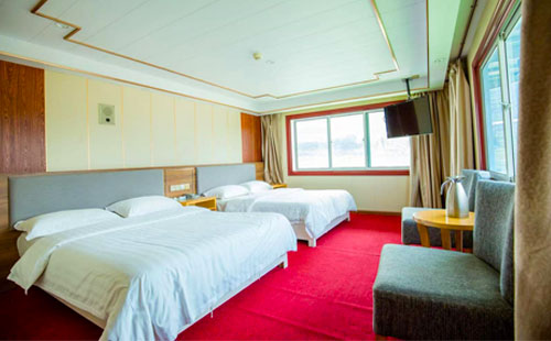 新高湖號(hào)2人間 新高湖號(hào)2人間