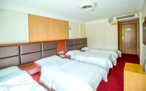 新高湖號(hào)4人間 新高湖號(hào)4人間