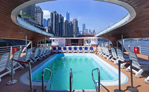 長江一號游輪露天游泳池 長江一號游輪露天游泳池